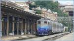 E 1061.102 trifft mit Schnellzug aus Zagreb in Rijeka ein.