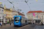 Tw.2223 am Trg Ban Jelacic, dem zentralen Platz in der Innenstadt von Zagreb. (26.05.2024)