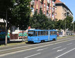 Der Tatra Triebwagen KT4YU mit der ZET-Ordnungsnummer 327 drehte am 12. August 2023 auf der Linie 9 seine Runden. Hier zu sehen auf der Ulica Kneza Branimira als Kurs 0905 nach Borongaj.