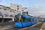 Tw.1004 (ex. Augsburg Tw.601) in der Avenija Marina Drzica an der Haltestelle Autobusni Kolodvor. (05.01.2025)