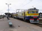 ER2M-60501/ER2M-60509 mit Regionalzug 6727 Riga Pasazieru-Jelgava auf Bahnhof Riga Pasazieru am 1-5-2010.