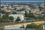 Die TGM4A-1287 zieht am 29.08.2024 einen DR1A-Triebwagen durch Riga.