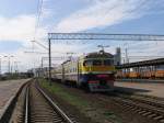 ER2M-60509/ER2M-60501 mit Regionalzug 6236 Riga Pasazieru-Lielvarde auf Bahnhof Riga Pasazieru am 3-5-2010.