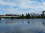 Ein ER2 überquert die Daugava am 7.8.2016.