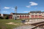 In diesem Rundschuppen in Jelgava befindet sich das Außenlager des Eisenbahnmuseums Riga.