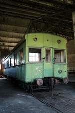 Die Frontansicht des Wagens 0752 der Baltischen Eisenbahnen am 13.05.2017 im Außenlager Jelgava des Eisenbahnmuseums Riga.