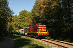 Im Rahmen der Veranstaltung Fond-de-Gras meets Diesel Classics war ex CFL 856 am 1. Oktober 2023 auf der Strecke des AMTF Train 1900 unterwegs. Hier ist sie mit einem GmP kurz vor Fuusbësch unterwegs.