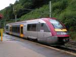Dieseltriebzug 2106 abfahrtbereit nach Ettelbrck am 28.08.04 aus Wiltz kommend. Aufgenommen im Bahnhof von Kautenbach.