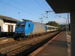 Lok 185 524-6 kommt in Wilwerwiltz an, am 29.09.04 gegen 17 Uhr 35.