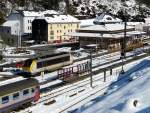 Nachdem die Fahrgste umgestiegen waren und der Wendezug den Bahnhof von Troisvierges verlassen hatte, wurde E-Lok 3010 von den Wagen abgekuppelt und fuhr ber das nun freie Gleis, um sich an der