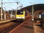 3011 mit IR-zug Lige Guillemins-Luxembourg auf Bahnhof Troisvirges am 8-4-2000.