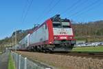 CFL Lok 4006, fhrt mit ihrem Zug nahe Lintgen an uns vorbei.