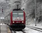 Eine Seltenheit: Lok voraus Richtung Norden! Hier Lok 4017 im Bahnhof von Kautenbach auf der Strecke nach Wiltz.  25.12.07