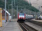 Lok 4006 mit Zug kommt auf dem Ausweichgleis in den Bahnhof von Goebelmhle eingefahren. 11.02.08