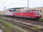 Am 20.08.2004 standen CFL 4001 und 185 096 in Hennigsdorf. Kurz nach diesem Bild sind sie von einer V60 der OHE Spandau ins BomTranswerk gezogen worden.