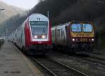 Steuerwagen 014 (Baujahr 2004/2005) und Triebzug 2001 (Baujahr 1990/1992) treffen sich in Kautenbach auf der Bahnhofsseite wo die Strecke in Richtung Wiltz verluft.