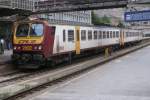 Triebzug Nr. 2022 wartet im Bahnhof Luxemburg auf die Ausfahrerlaubnis. 21.07.2007