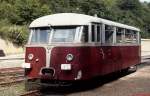 Der Uerdinger VT 95-Prototyp Z 151 (ex CFL) im Bahnhof Fond-de-Gras der gleichnamigen Museumsbahn (Juli 1988). Der Triebwagen gehört zu einer 1951 an die CFL gelieferten Serie von 10 Fahrzeugen.