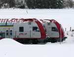 Die Steuerwagen 012 und 014 stehen am Karsamstag im Schnee in Troisvierges. 22.03.08