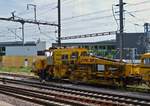 CFL 791 Plasser & Theurer USP 2010 SWS 99829225791-7 Universalschotterverteil- und Planiermaschine war am 10.06.2019 oberhalb des Bahnhofes von Mersch abgestellt.