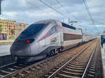 ONCF 1209  Al boraq  steht mit dem Ziel Tanger Ville im Bahnhof Casa Voyageur (Casablanca), 03.06.2024.