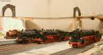 Alle meine Dampfer: Von links ein fiktives Modell einer Dampfspeicherlokomotive mit dem Namen Oma, daneben 81 002,18 473 und 05 003 (alle Mrklin auer Oma)