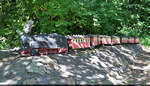 Beton-Modellbahn in Gerbstedt  Irgendwo auf der Harzquerbahn zieht 99 7232-4 der Harzer Schmalspurbahnen (HSB) ihre Wagen Richtung Brocken hinauf.