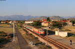 461 043 mit dem R 6100 (Bar - Bijelo Polje) bei Podgorica Aerodrom 18.6.22