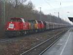 6491 der Railion mit 2 weiteren 6400ern bei der Durchfahrt in Dinslaken am 5.2.2009