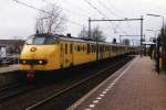 DE3 138 und 147 mit Regionalzug 7751 Arnhem-Winterswijk am Bahnhof Duiven am 25-11-1992. Bild und scan: Date Jan de Vries.

