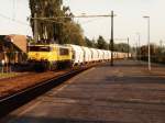 1635 mit Gterzug 47550 Marche les Dames-Beverwijk Hoogovens  auf Bahnhof Boxtel am 26-9-1992.