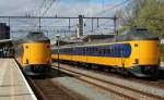 Koplopertreffen im Banhof Venlo am 17.04.2015: Auf Gleis 3 ist ICM 4089 gerade aus Den Haag angekommen, rechts auf Gleis 1 wartet ICM 4087 auf Fahrgäste in die Gegenrichtung