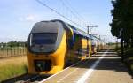 Ein Holländischer Doppeldecker aus Alkmaar(NL) nach Maastricht(NL) und fährt durch Geleen-Lutterade und fährt in Richtung Maastricht(NL). Aufgenommen in Geleen-Lutterade(NL).
Bei schönem Sommerwetter am Mittag vom 14.6.2015.