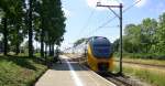 Ein Nachschuss von einem Holländischer Doppeldecker aus Alkmaar(NL) nach Maastricht(NL) und fuhr durch Geleen-Lutterade und fährt in Richtung Maastricht(NL). Aufgenommen in Geleen-Lutterade(NL). 
Bei schönem Sonnenschein am Mittag vom 14.6.2015.