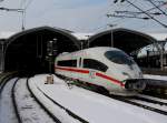 Ein ICE 3 mit der Aufschrift Hispeed am 05.01.2009 bei der Ausfahrt aus Kln Hbf. 