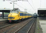 NS 1755 als Sonderzug nach Amsterdam CS in Emmerich am 23.10.1988.