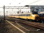  Hondekop  786 und 387 auf Bahnhof Leeuwarden am 14-3-1995. Bild und scan: Date Jan de Vries.