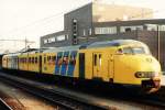 Plan V 866 mit Regionalzug 6962 Kerkrade-Roermond auf Bahnhof Heerlen am 29-10-1993. Bild und scan: Date Jan de Vries.

