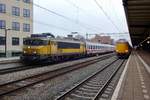 NS 1739 treft mit ein IC-Berlijn in Deventer ein am 2 December 2020.