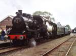 Dampflok 5 der MBS (Museum Buurt Spoorweg) mit Dampfzug 308S Haaksbergen-Boekelo auf Bahnhof Haaksbergen am 1-6-2000.