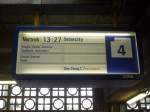 Hier noch ein alter Zugzielanzeiger im Bahnhof von Enschede, der gerade einen IC nach Den Haag anzeigt.