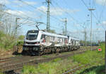 2019 302 und 2019 304 Rail Force One in Emmerich am 10.04.2024, als Lz-Fahrt richtung Rotterdam. Bild 23154.