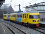 Fotostop in Bahnhof Zutphen, 30 januar 2005. Dieser DE2 ist restauriert worden und wieder betriebsfaehig.