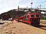 16 2208 mit Zug 602 Bergen-Oslo auf Bahnhof Haugastl am 3-7-2000. Bild und scan: Date Jan de Vries.