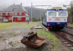 Der Arctic Train hält ein paar Minuten in Rombak hoch über dem Rombakfjord, damit die wenigen Fahrgäste die tolle Aussicht auf den Meeresarm geniessen können. Rombak, 16.8.2024