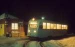 Oslo Oslo Sporveier SL 9 (Tw 178) Ljabru am 28. Februar 1975. - Der Tw 175 war einer von 46 Triebwagen (158-203), die in den Jahren 1937 bis 1939 geliefert wurden. Die Wagen, die  Goldfische  genannt wurden, bauten Strømmens Værksted (158-163 (die Prototypen) und 184-203) und Skabo (164-183), während verschiedene Betriebe die elektrische Ausrüstung lieferten - 158-159: Metropolitan Vickers; 160: Siemens; 161-162: AEG; 163: Norsk Elektrisk & Brown Boveri; 164-183: AEG; 184-203: Metropolitan-Vickers. Die Wagen 164 bis 203 hatten alle Motoren von der Firma Norsk Aksjeselskap Elin.  