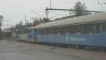 Tagkompaniet RC 6 Nr.4 mit Personenzug Lulea - Narvik am 07.09.2002 in Narvik. Unter der Brcke hindurch ist nach ca. einen Kilometer die Erzverladung im Hafen.