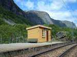 Station Blomheller bei km 11,8 ab Flam in 450 m Hhe, viele Stationen der Flambahn sind Bedarfshaltestellen, diese auch.