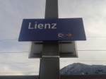 Bahnhofsschild von Lienz, 22.1.2015