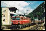 1042.668 mit Güterzug in Bruck an der Mur am 10.10.1998.